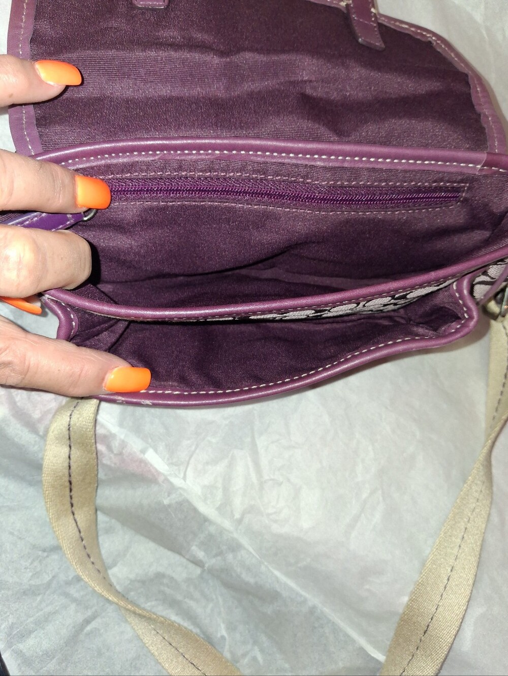 Coach Women's Purple Signature Pattern Crossbody Bag - Picture 5 of 8